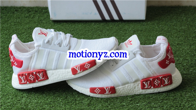 Real Boost Adidas NMD x Supreme LVS White